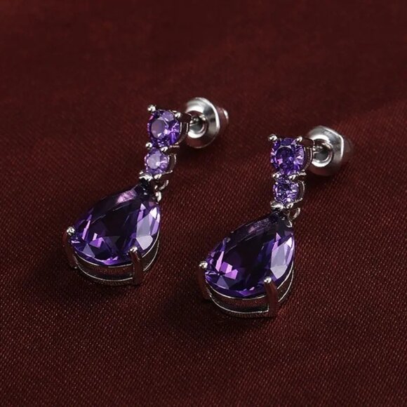 Elegant Fashion Amethyst Teardrop Dangle Earrings - Picture 2 of 5